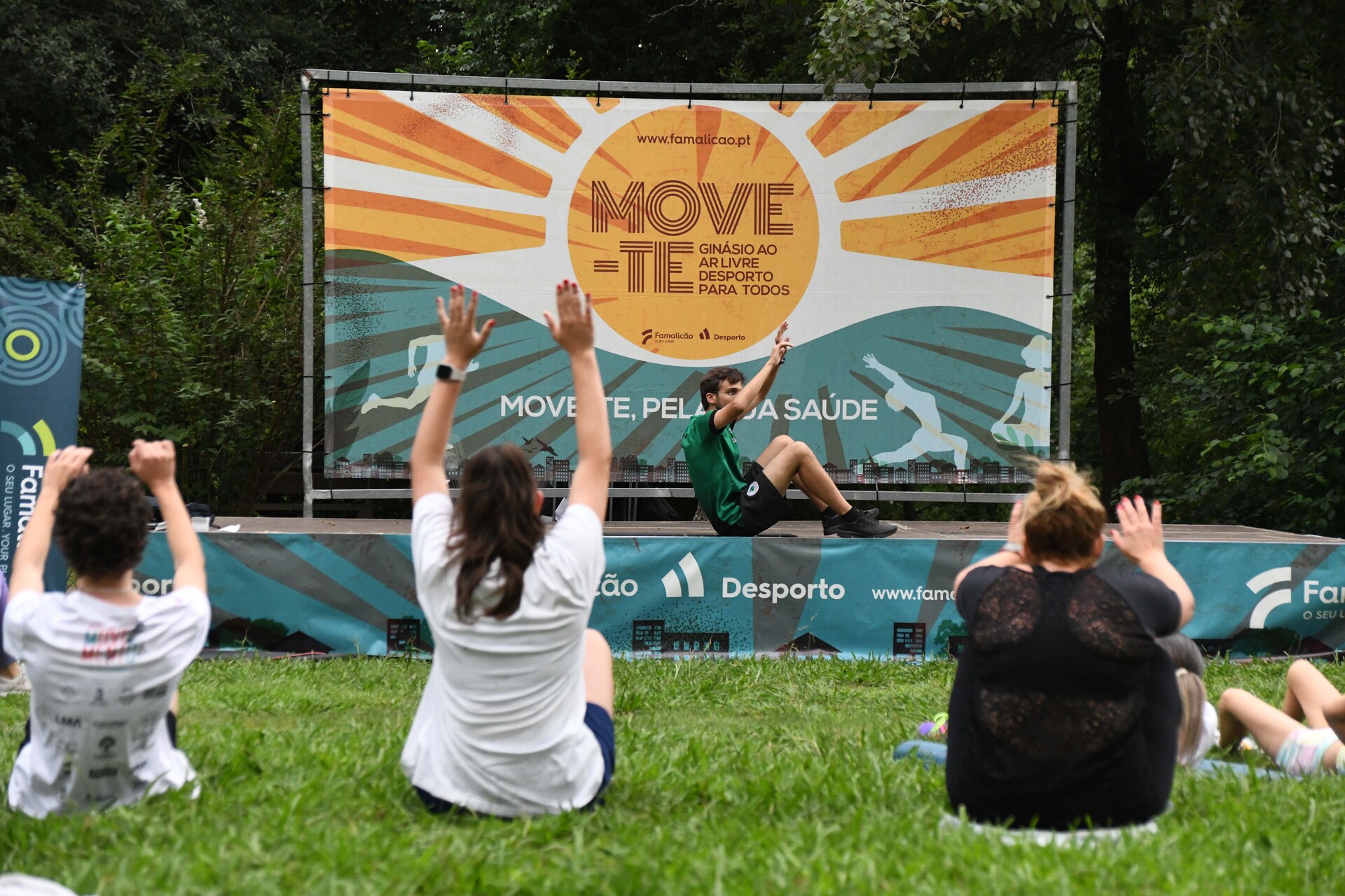 O projeto inclui um total de 187 aulas,